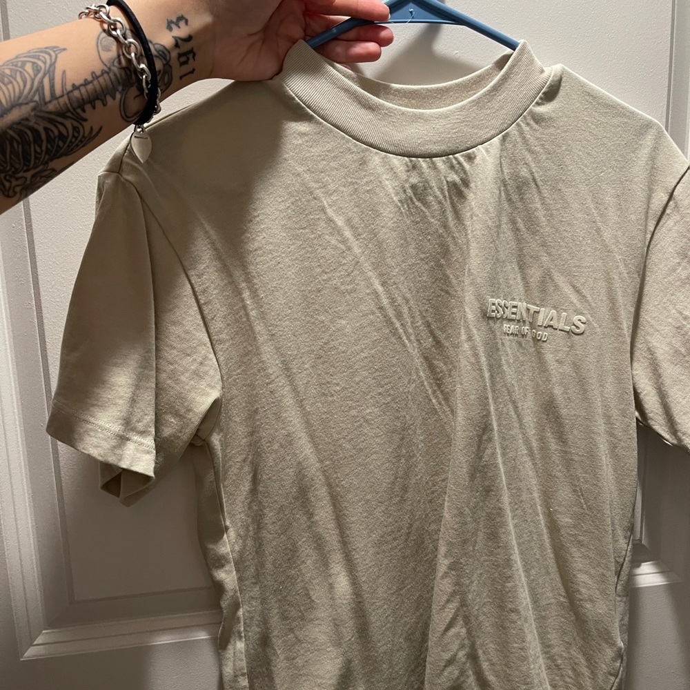Essential shirt